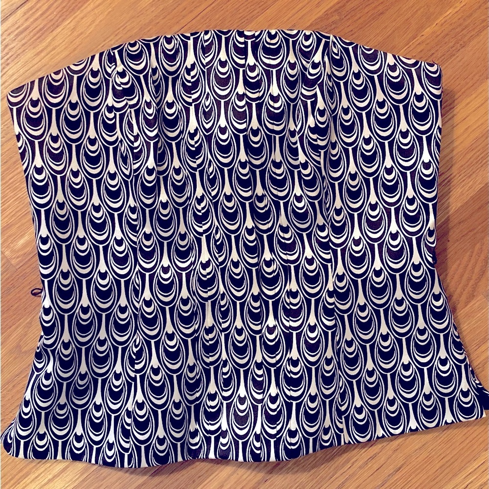 White House Black Market Peacock Pattern Satin Bustier, size 8